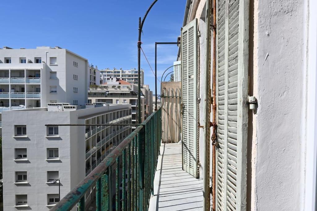 Apartment Magnifique T4, Des Catalans